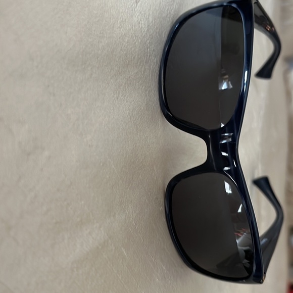 Alan Mikli Paris Sunglasses unisex black with a slight dark blue tint - Picture 6 of 7